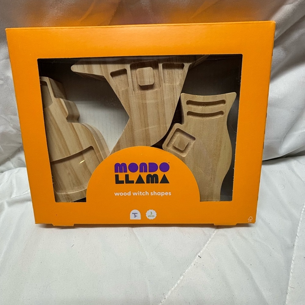 Mondo Llama 3-piece Halloween Decor Craft Wood Witch Shapes Hat Shoe Potion NEW